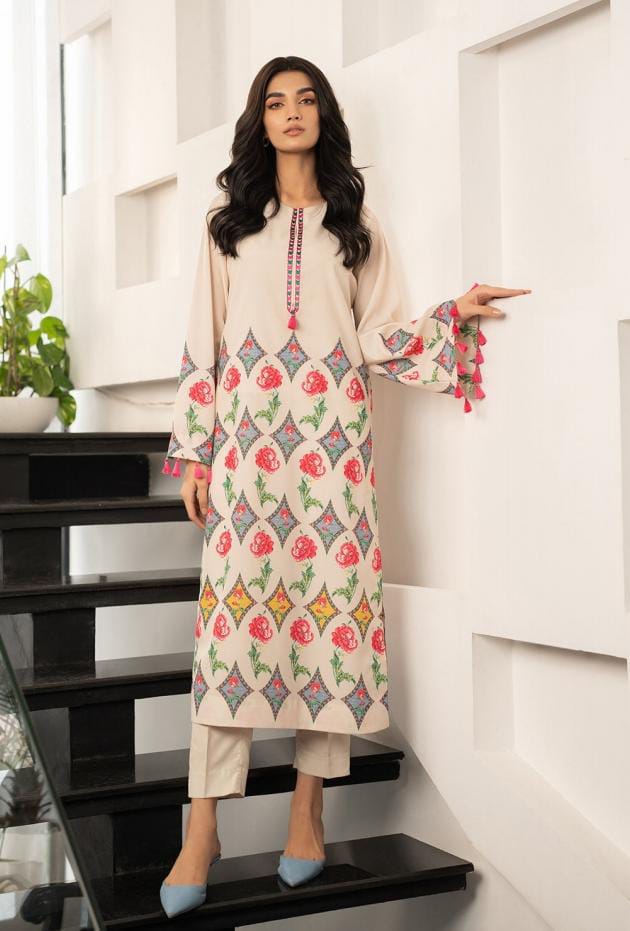 PRINTED CREAM FLORAL LONG 2PCS SET