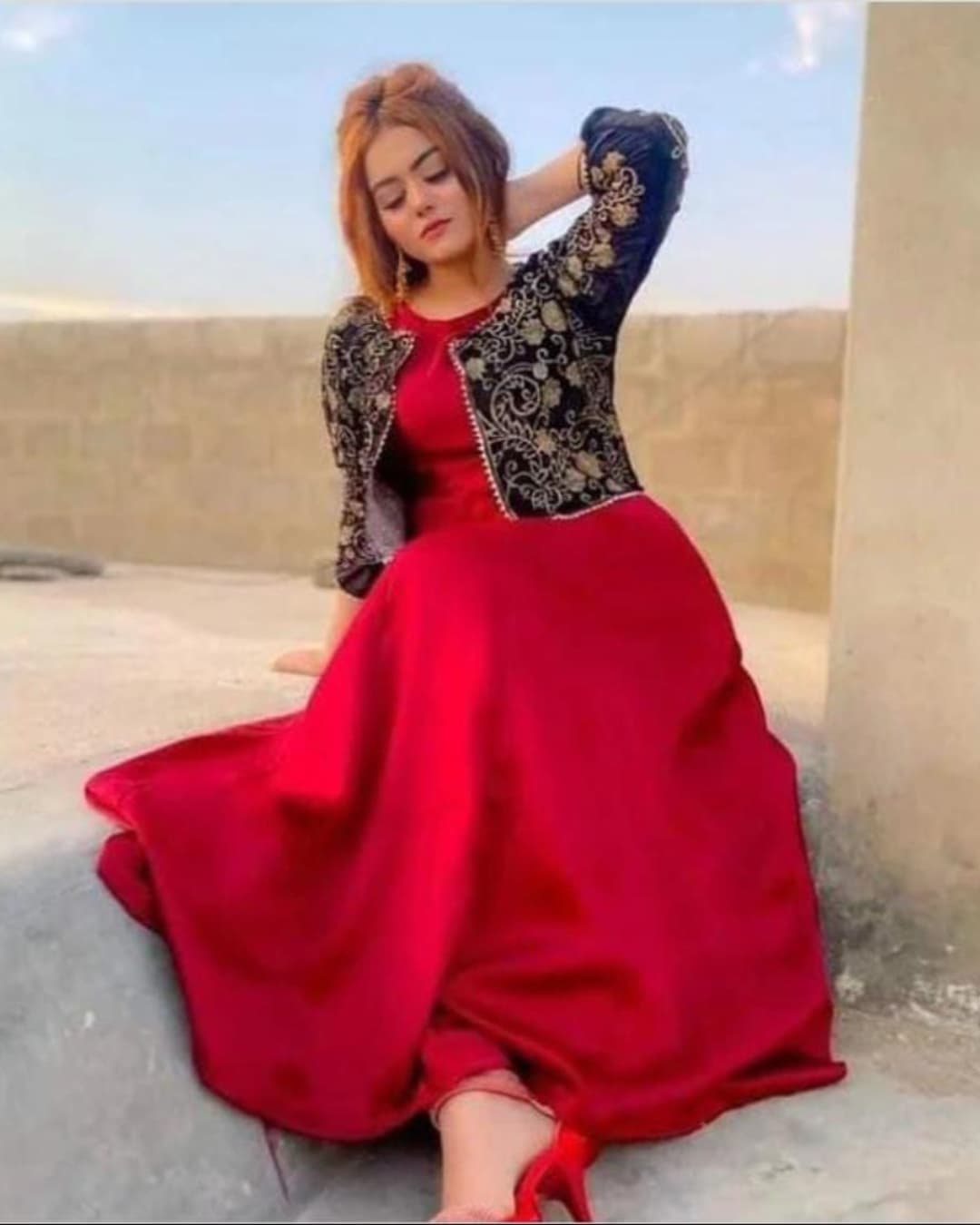 Glam Koti