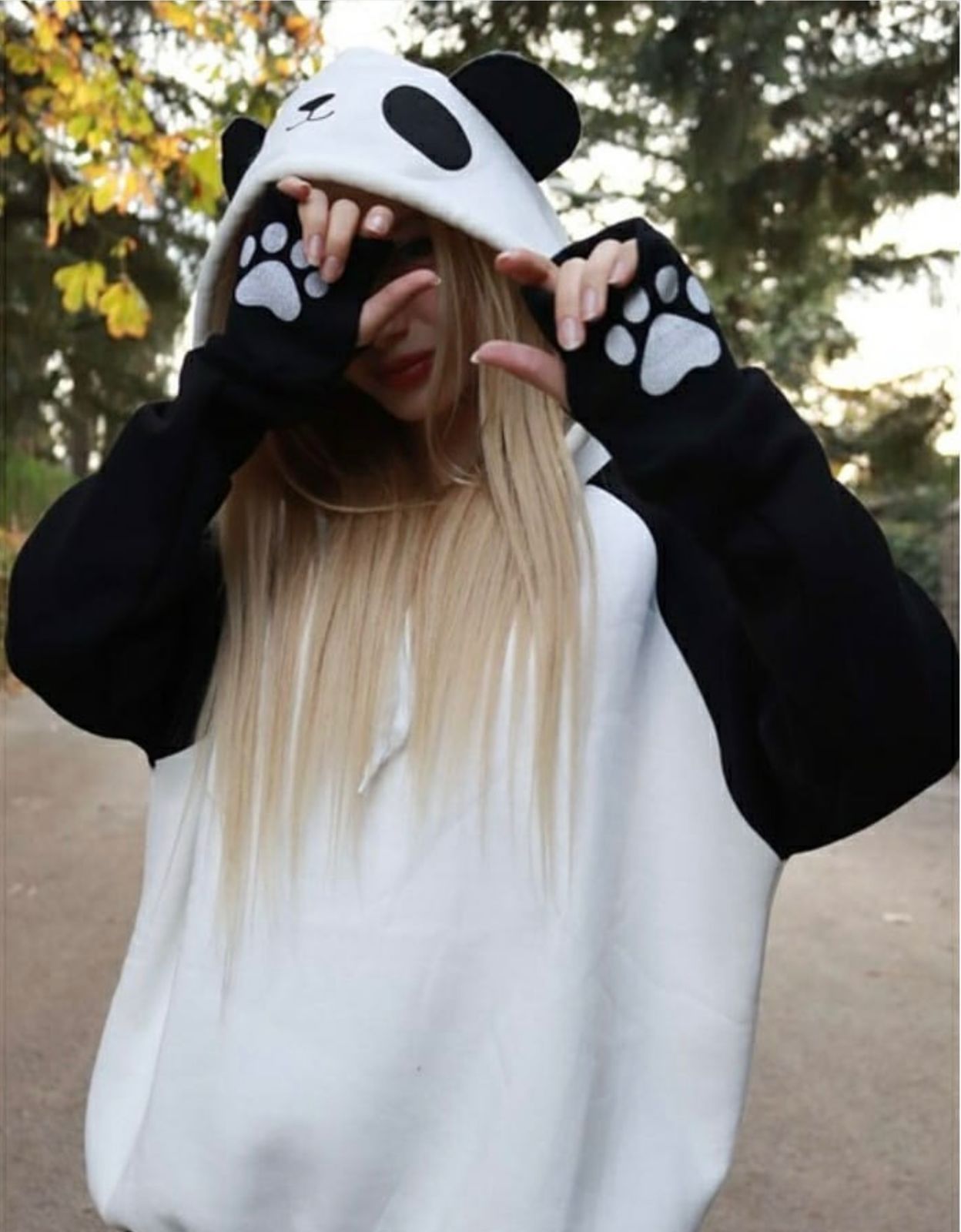 Meo Hoodie