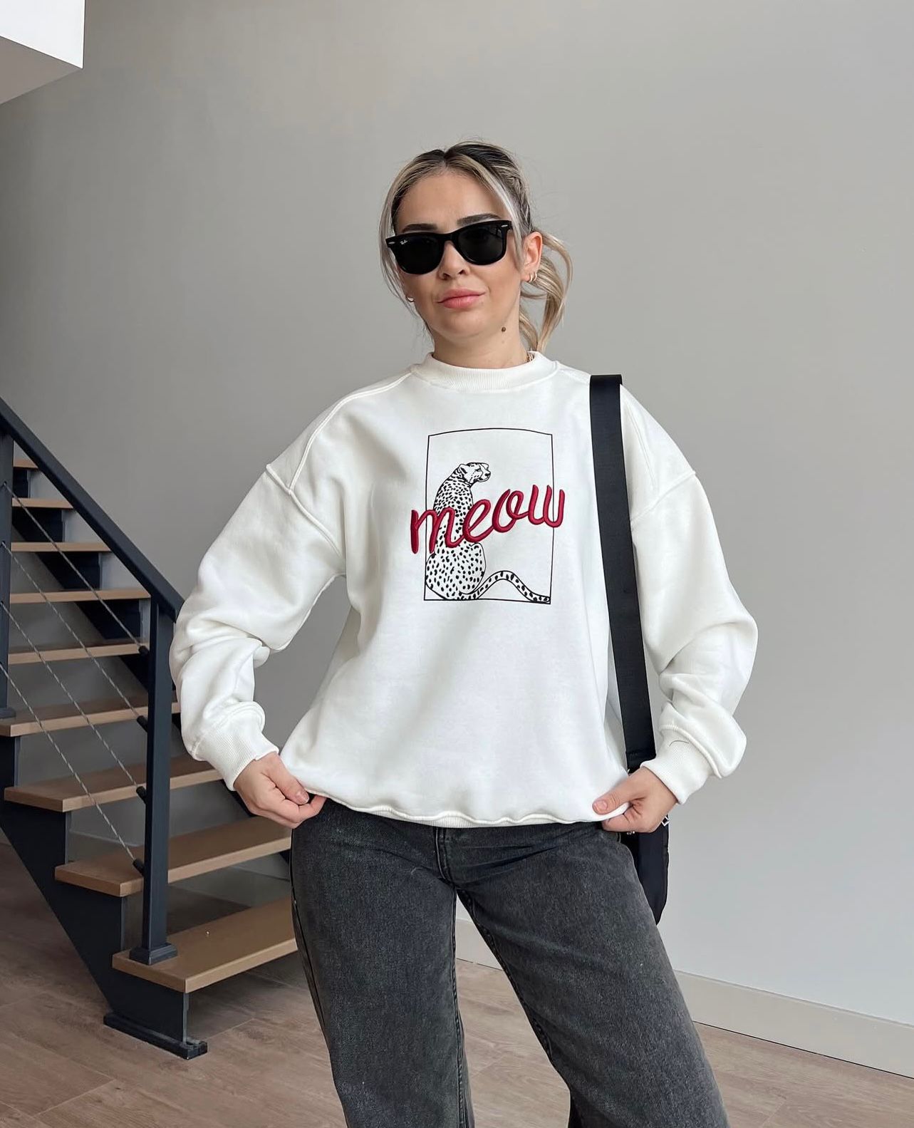 MEOW SWEAT SHIRT