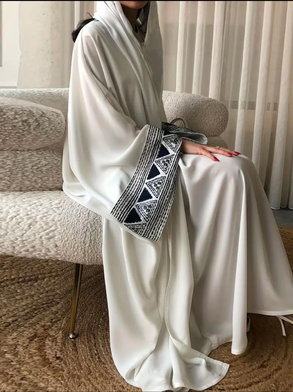 Graceful Embroidery Abaya