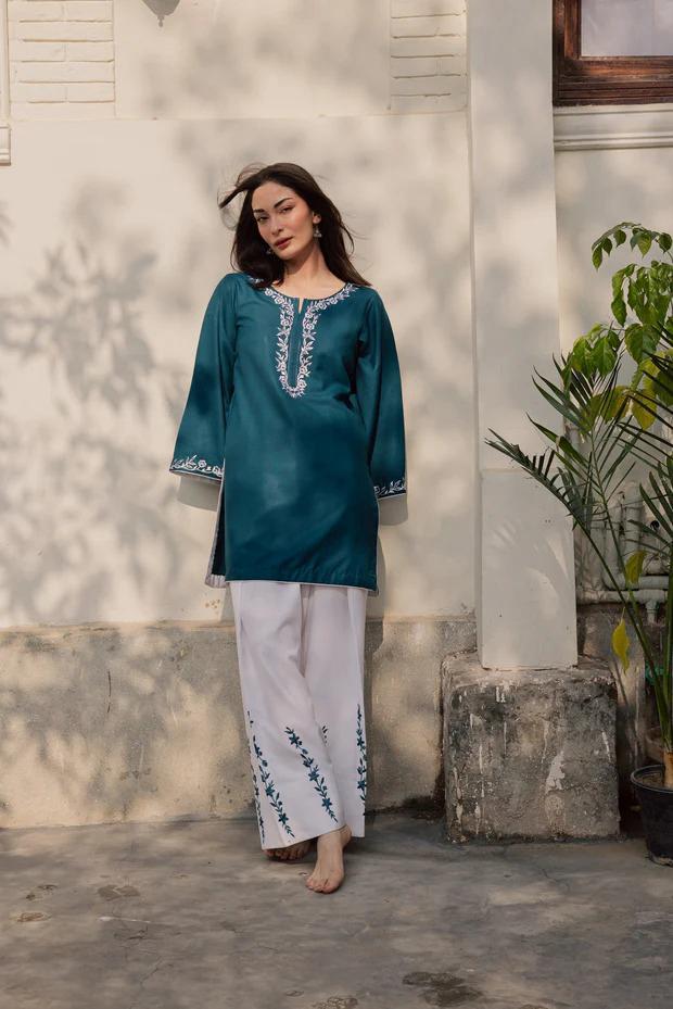 Teal Embroidered Kurta With White Floral Embroidered Shalwar