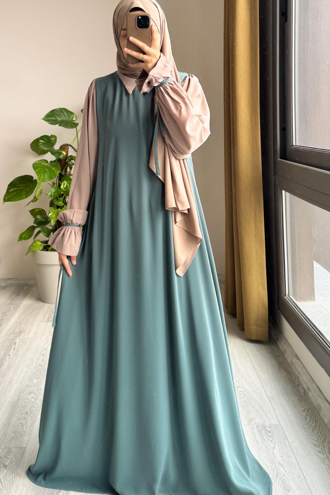 Aurelia Abaya