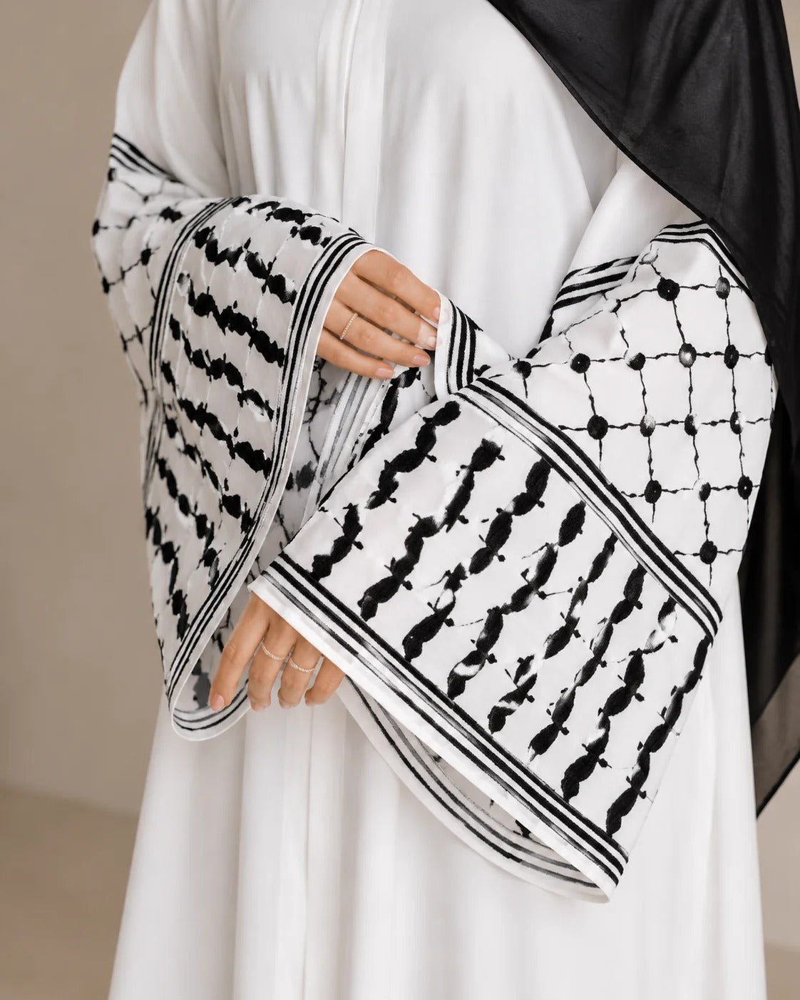 Al_Lamsa Abaya