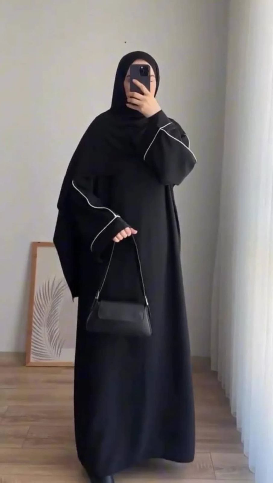 Piped Abaya With Staller