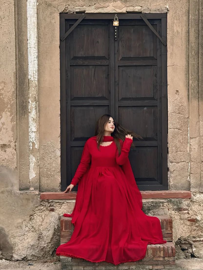 Red long maxi three piece