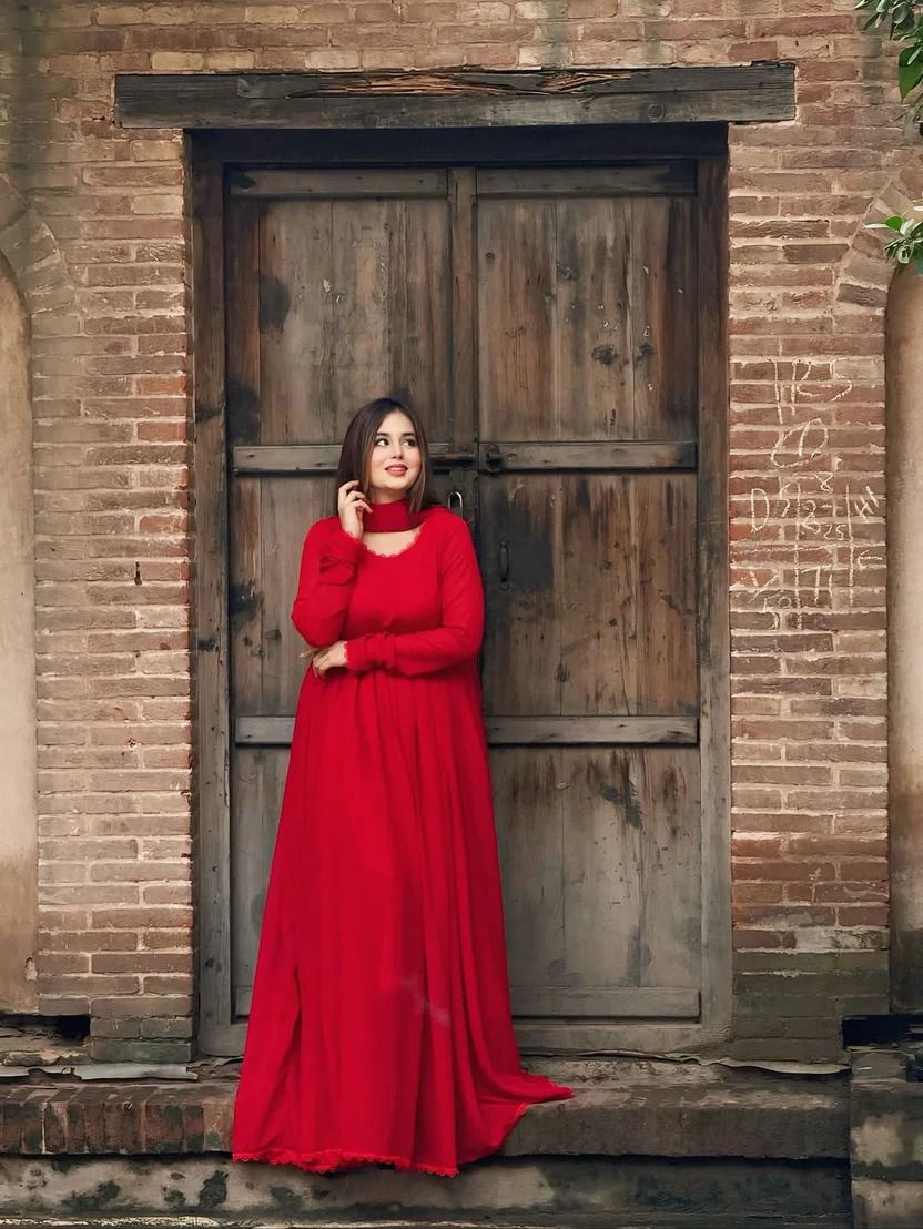 Red long maxi three piece