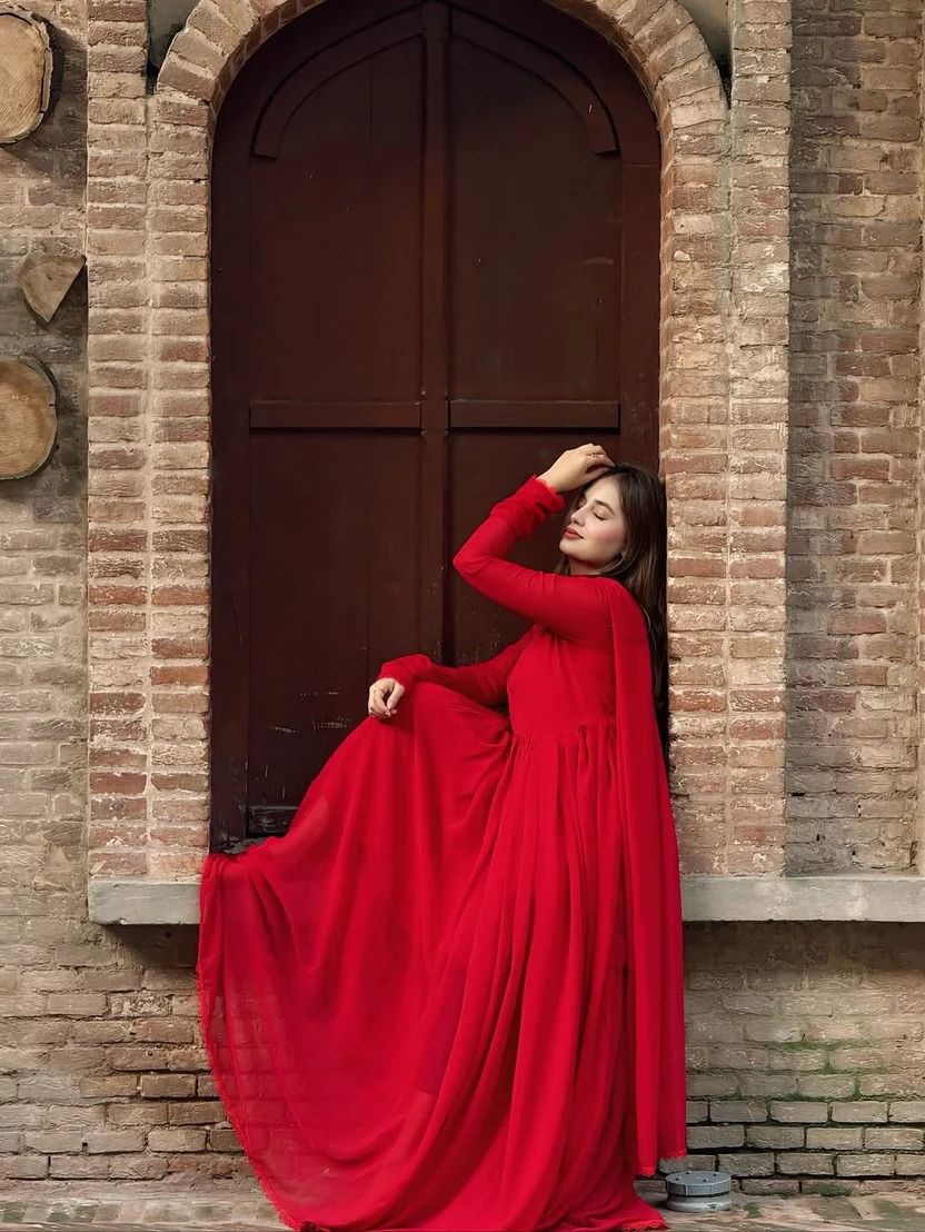 Red long maxi three piece