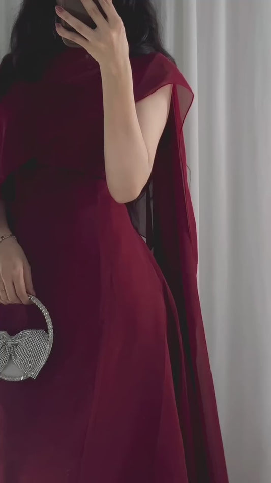 CAPE MAXI